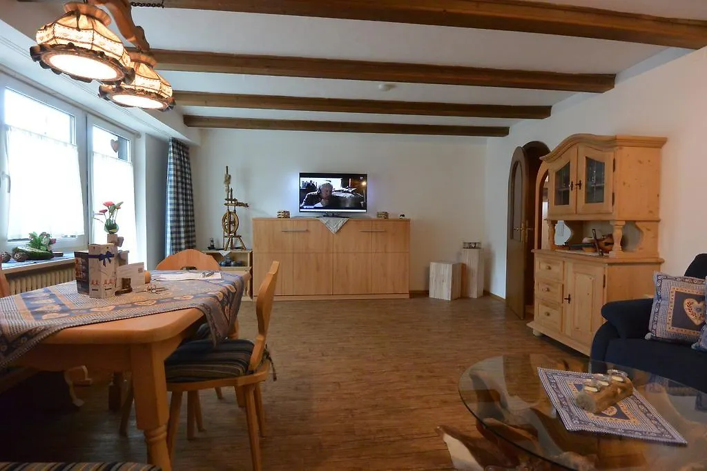 Ferienwohnung Linderspitzblick Mittenwald 0*,