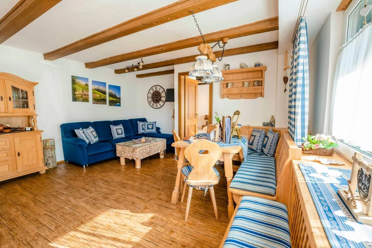 Ferienwohnung Linderspitzblick Mittenwald Apartamento