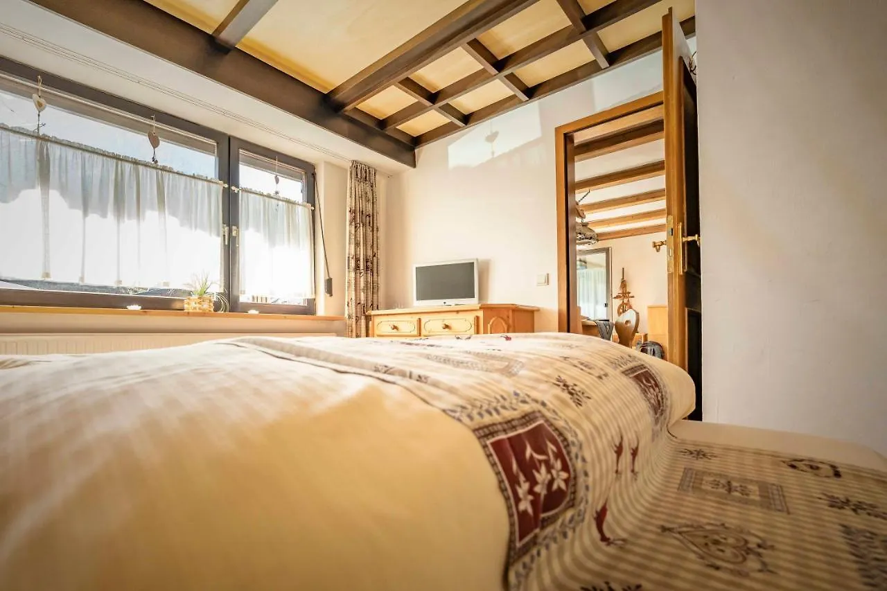 Ferienwohnung Linderspitzblick Mittenwald Apartamento